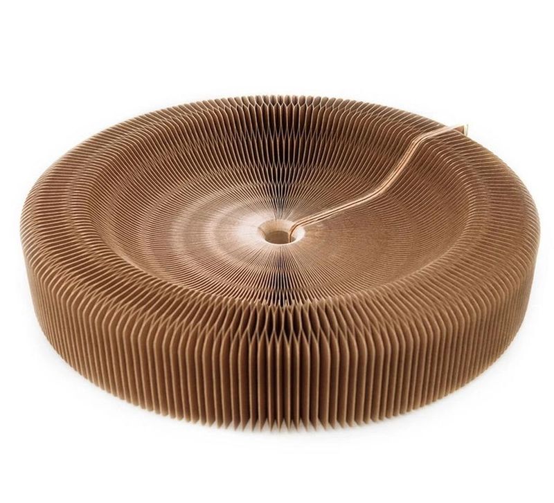 Раздвижная лежанка-когтеточка с выемкой 2 в1 d 54 см